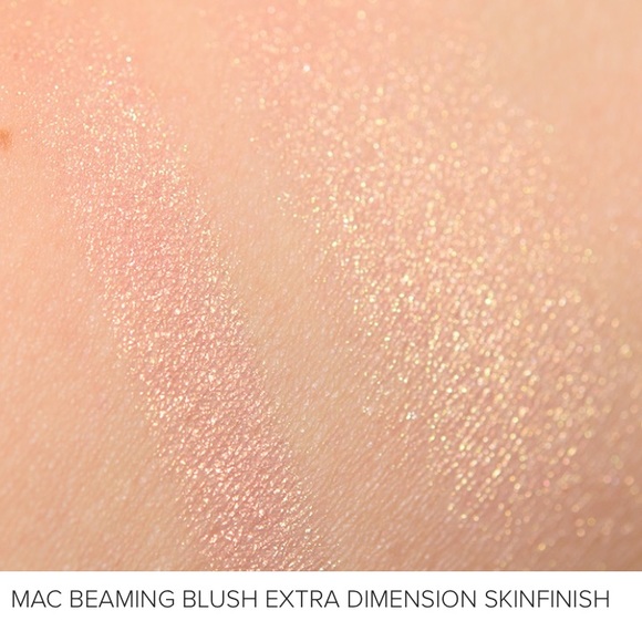 BEAMING BLUSH Extra Dimension Skinfinish MAC Highlighter - Picture 11 of 17